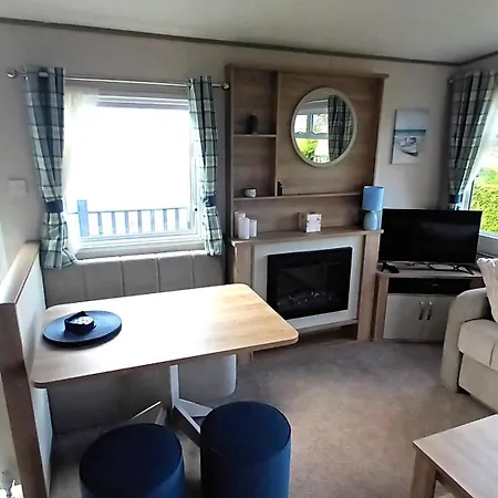 Suki - Up To 6 Berth Cabin, New. Tain Exterior photo