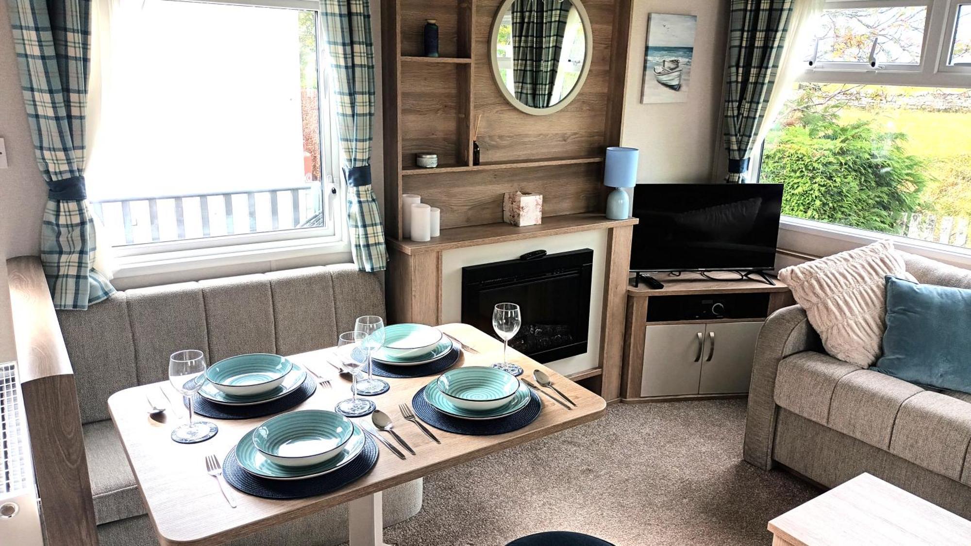 Suki - Up To 6 Berth Cabin, New. * Tain
