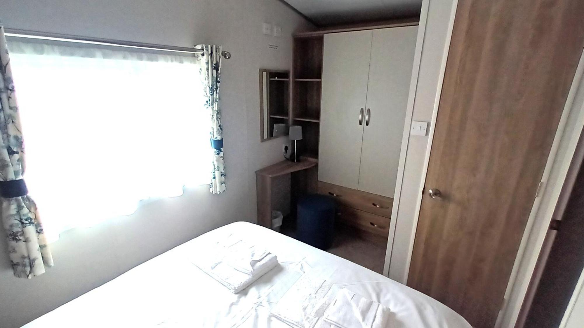 Suki - Up To 6 Berth Cabin, New. Apartment *
